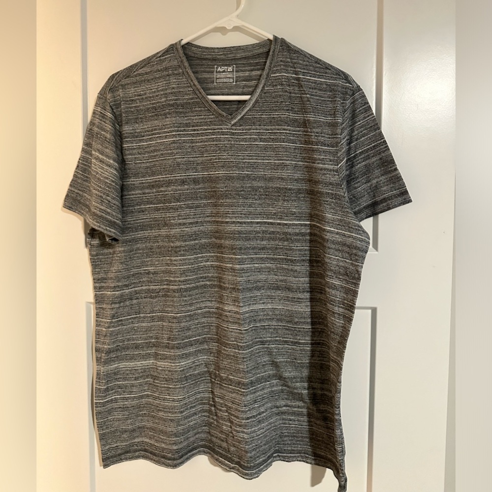 Apt 9 Large V-neck Short Sleeved Marbled Tee
